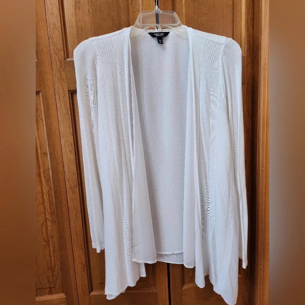 White Simply Vera Open Light Weight Sweater, Size Medium - Picture 1 of 6